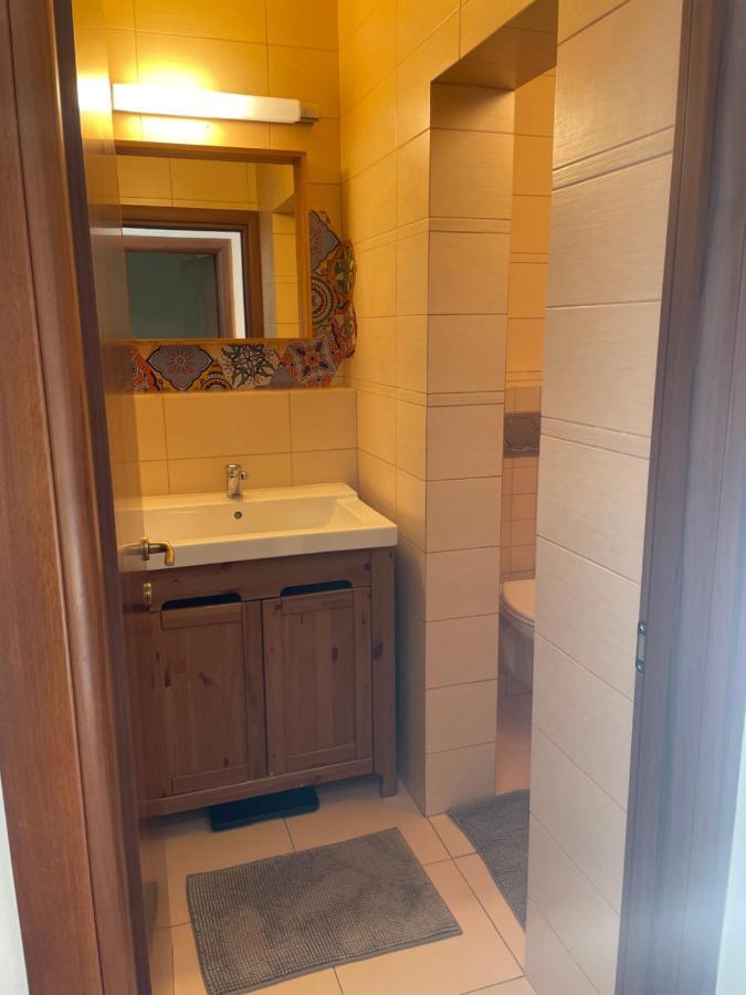 70M2 Romantic Living In The Old Town With Garden Bratysława Zewnętrze zdjęcie