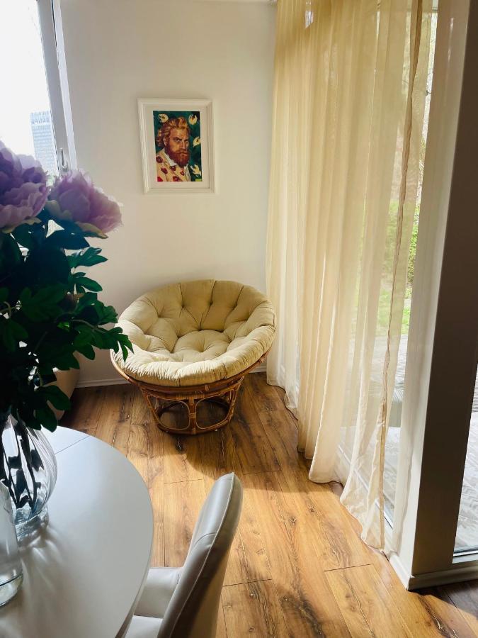70M2 Romantic Living In The Old Town With Garden Bratysława Zewnętrze zdjęcie