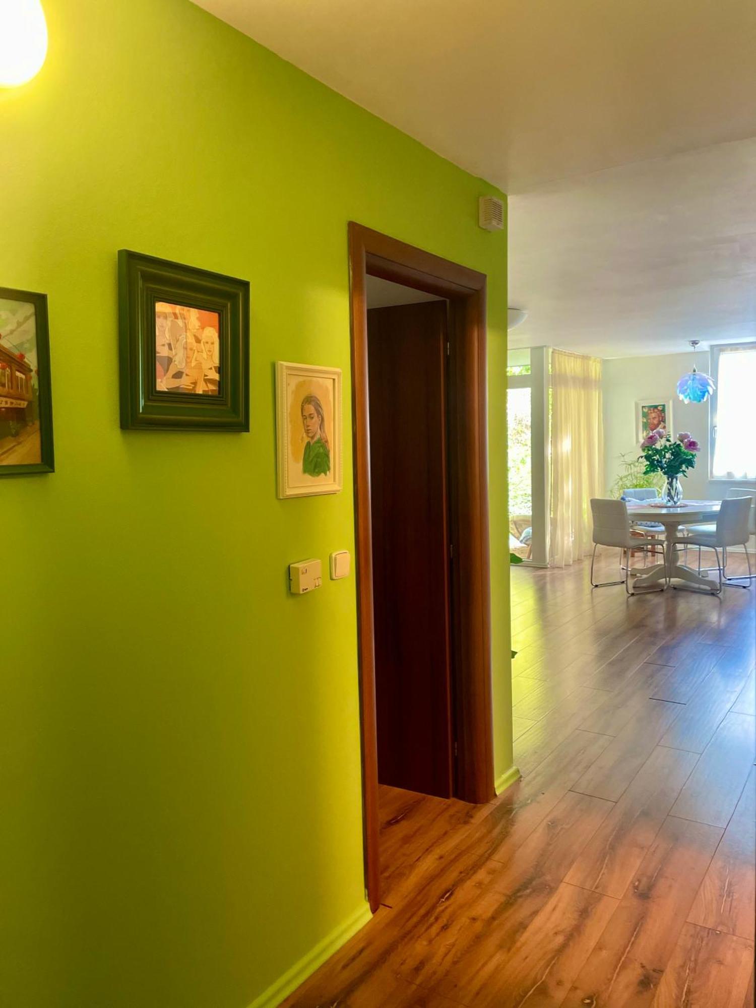 70M2 Romantic Living In The Old Town With Garden Bratysława Zewnętrze zdjęcie